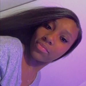 Meet your Posher, Alisha